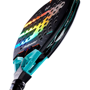Bullpadel Xplo Comfort 2027, angled close-up of the face and heart