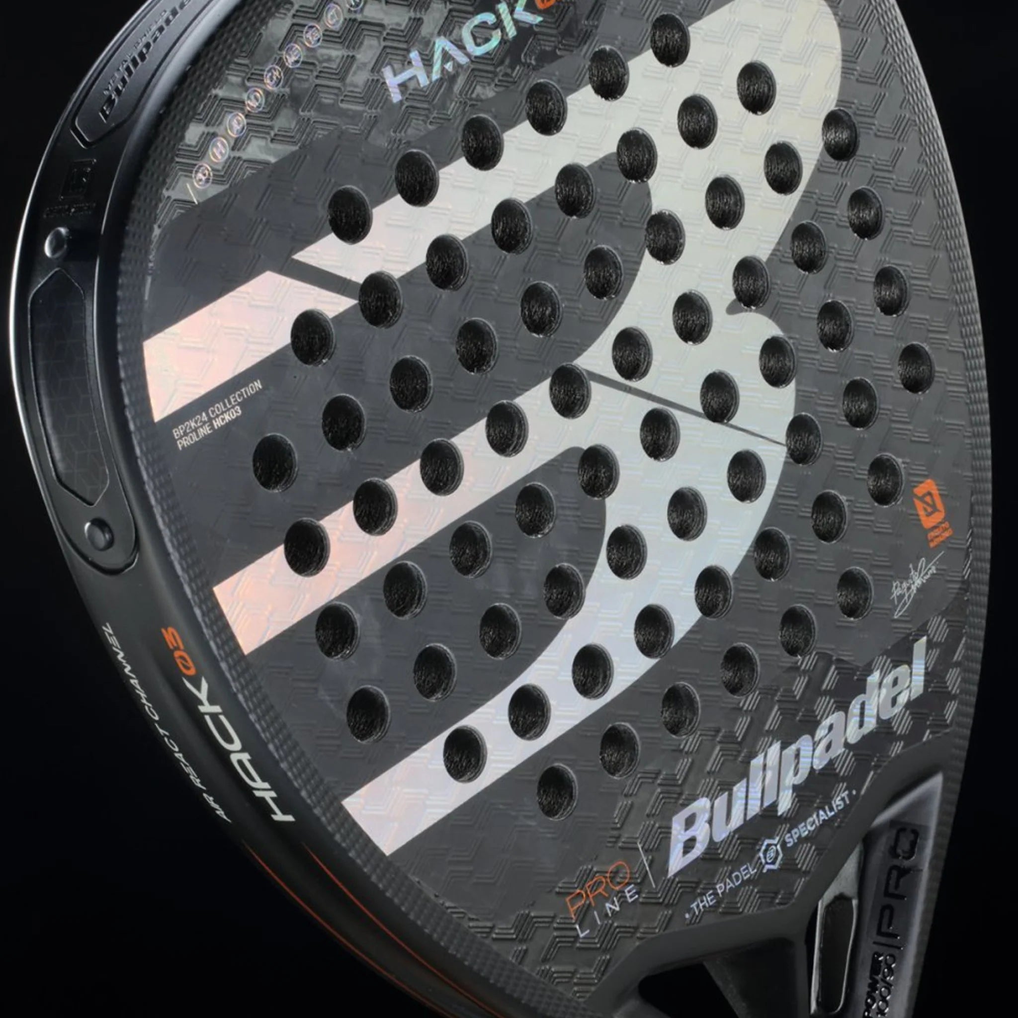 Bullpadel Hack 03 2024 - 18 Carbon Fibre Padel Racket